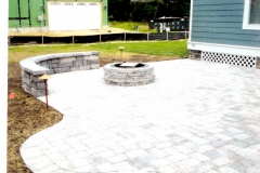 Hardscape-Paver-Patio-with-sitting-wall-Firepit